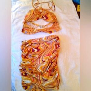 Brand new plus size 3x women's two piece fancy colored outfit size